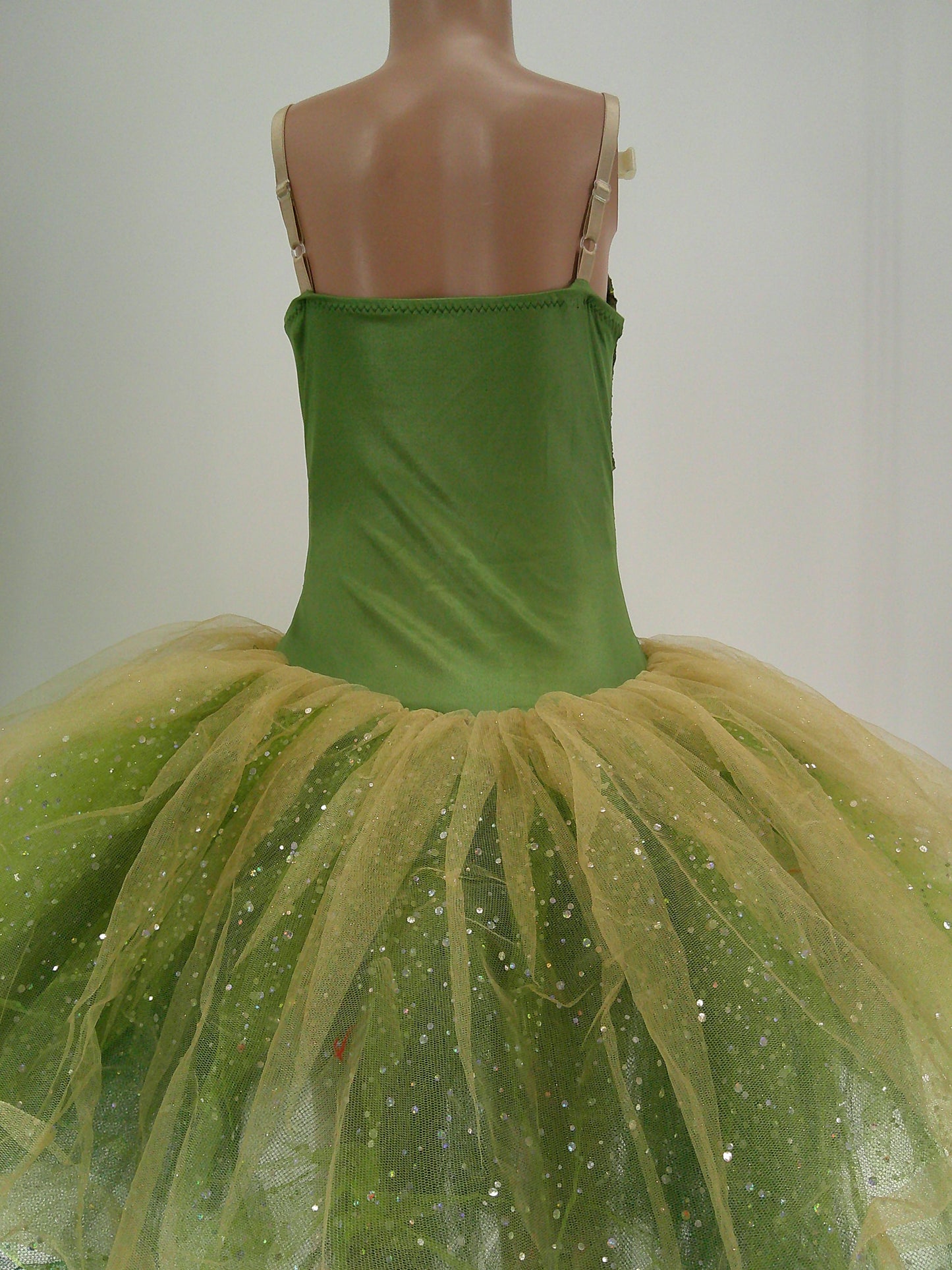 Pre-Owned Costume Curtain Call  C188 Large Child Green Tutu Ballet  Sequin Tiana