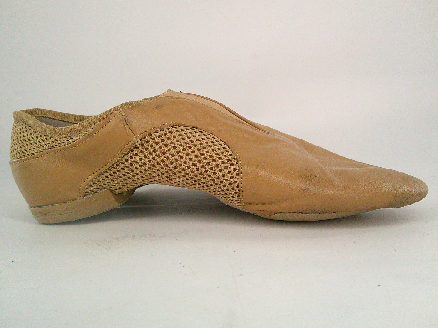 Pre-Owned Jazz Shoes Revolution Adult 7M Pull On Leather Split Sole