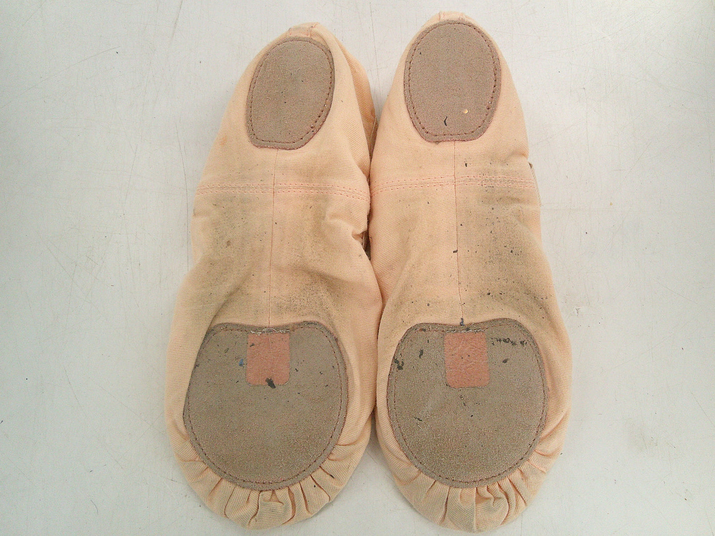 Pre-Owned Ballet Shoes So Danca Adult 9D  Canvas Crossing Straps Split Sole