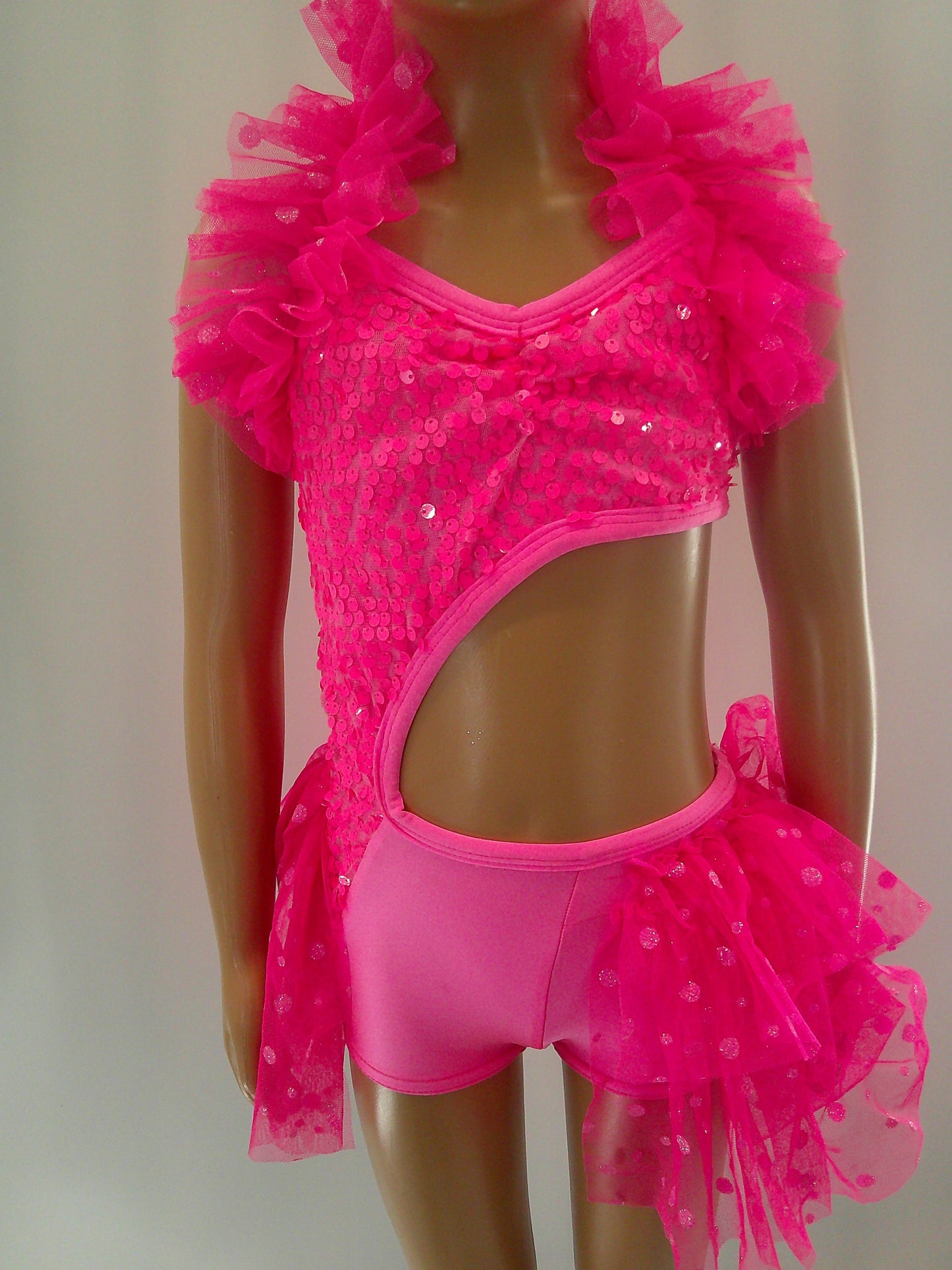 Pre-Owned Costume Small Child Hot Pink Wish Come True S074 Jazz Tap Clogging Musical Theater Sequin