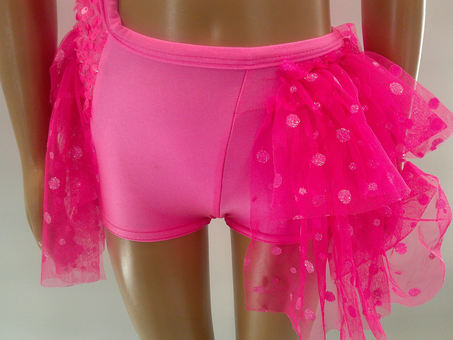 Pre-Owned Costume Small Child Hot Pink Wish Come True S074 Jazz Tap Clogging Musical Theater Sequin