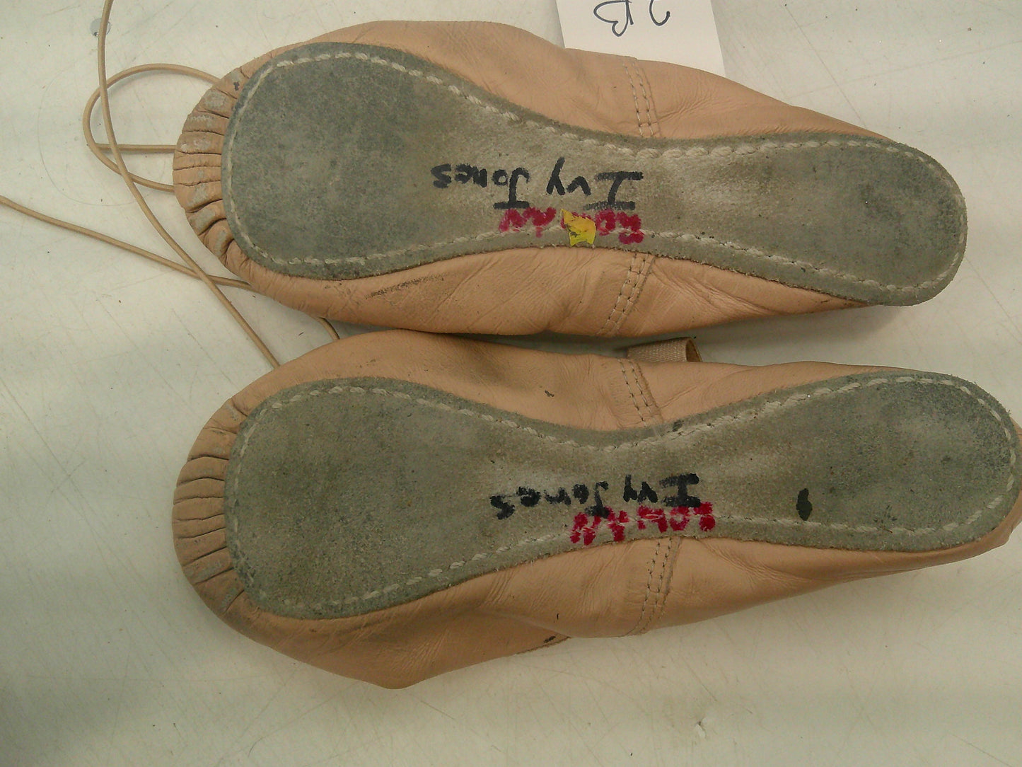 Pre-Owned Ballet Shoes Capezio Big Kid 2B Tie Drawstring Leather Full Sole