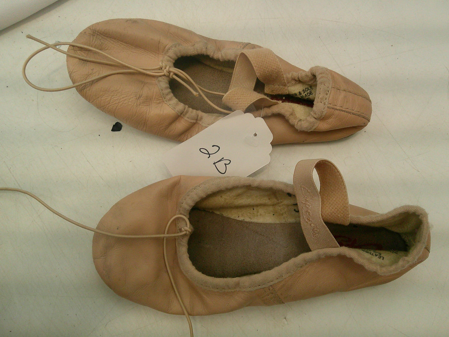 Pre-Owned Ballet Shoes Capezio Big Kid 2B Tie Drawstring Leather Full Sole