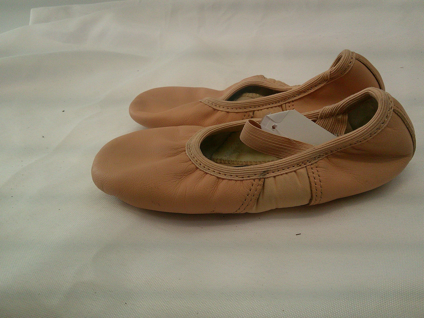 Pre-Owned Ballet Shoes Revolution Child 12M Leather Split Sole Stretch
