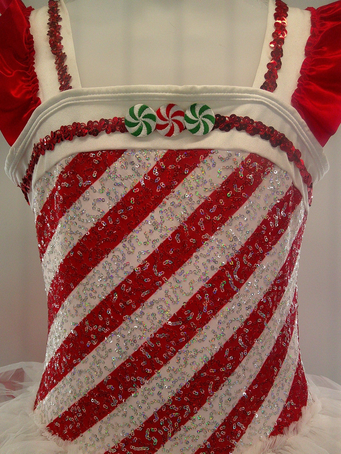 Pre-Owned Costume Ballet XL Child Red Curtain Call E565 Tutu Striped Sequin YAGP Nutcracker Holiday