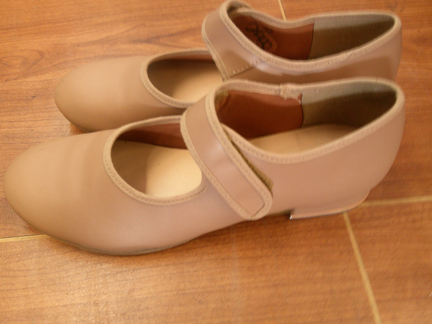 Pre-Owned Tap Shoes SoDanca Adult 7 Mary Jane Leather Loop Strap