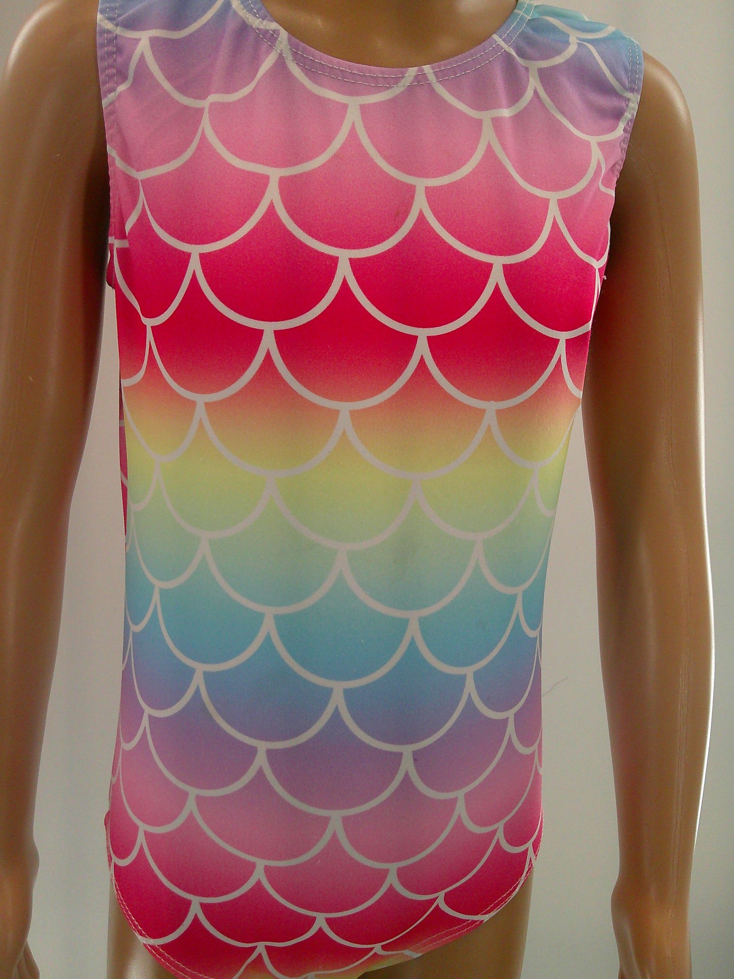 Pre-Owned Gymnastics Leotard Large Child Pastel Rainbow Mermaid