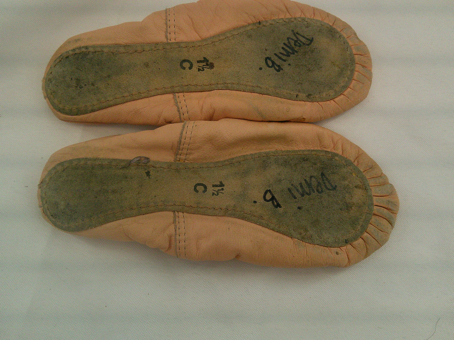 Pre-Owned Ballet Shoes Dancing Fair Big Kids 1.5C  Leather Full Sole