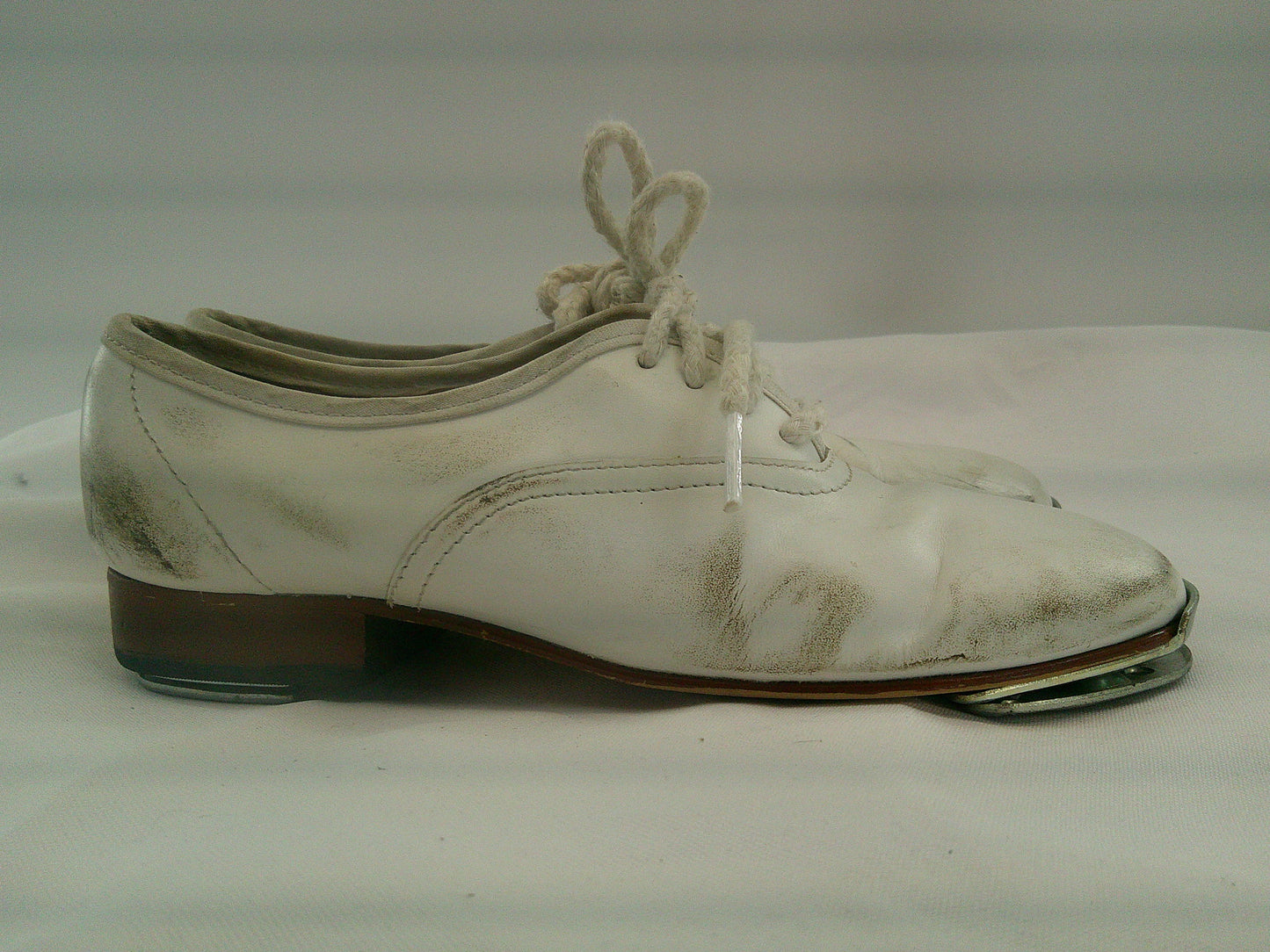 Pre-Owned Clogging Shoes Steven Stompers Buck White 3M Youth