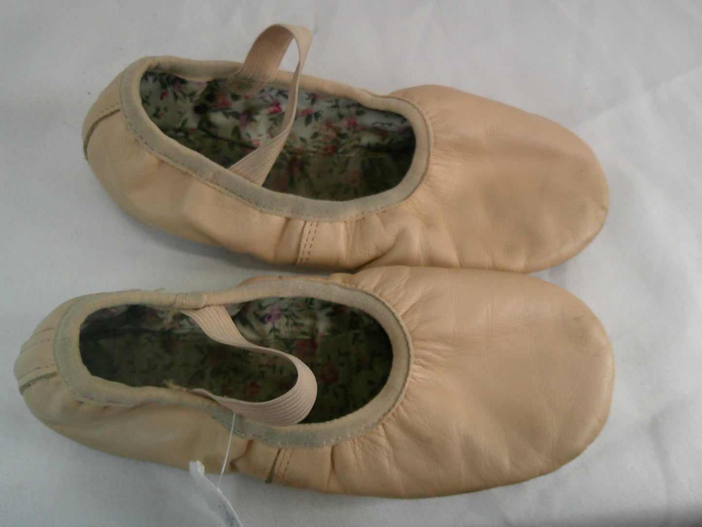 Pre-Owned Ballet Shoes DanzNMotion Toddler 12M Leather Single Strap Full Sole