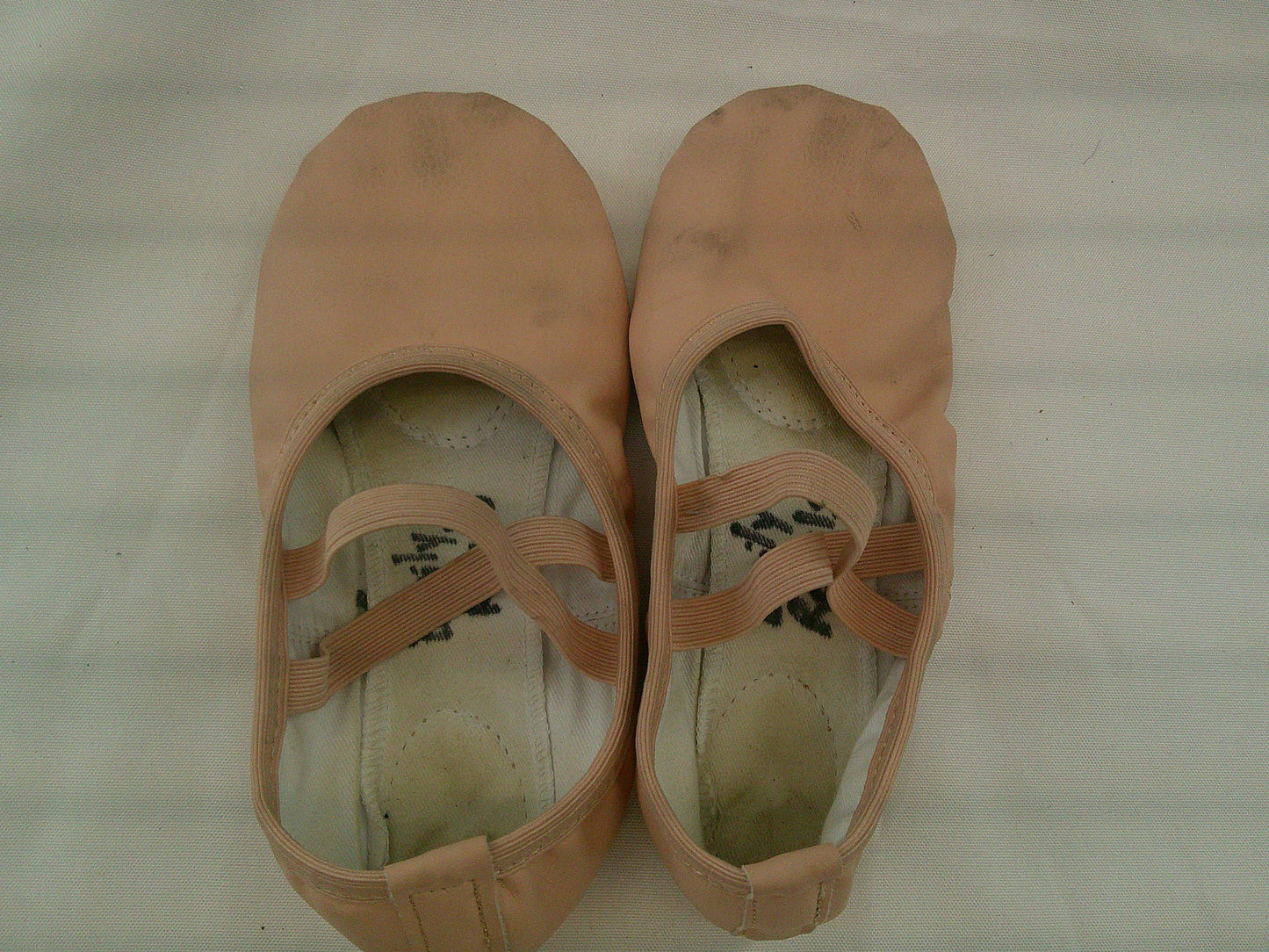 Pre-Owned Ballet Shoes Stelle Girl 2M No Tie Leather Cross Straps Split Sole