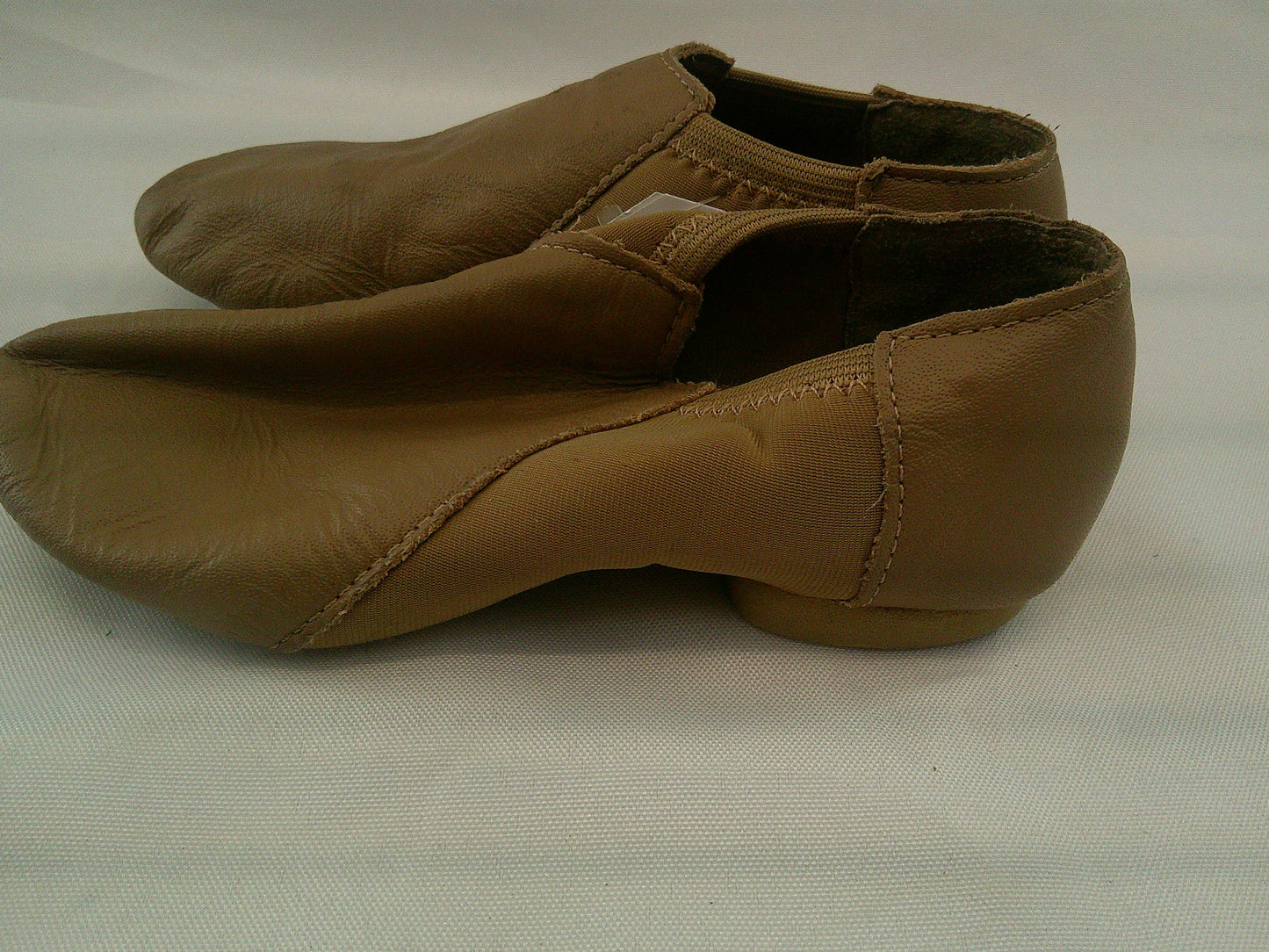 Pre-Owned Jazz Shoes DanzNMotion Child 12.5M  Slip On Leather Split Sole