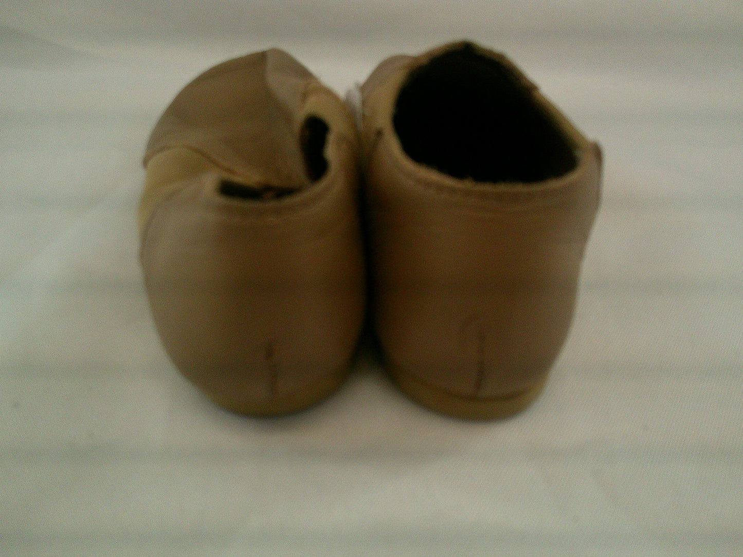 Pre-Owned Jazz Shoes DanzNMotion Child 12.5M  Slip On Leather Split Sole