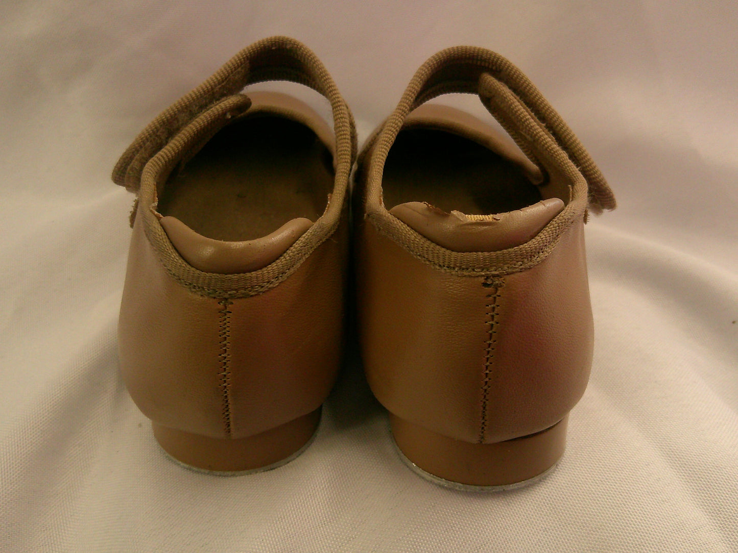 Pre-Owned Tap Shoes Danshuz 534 Toddler 11M Tan Mary Jane Easy Strap