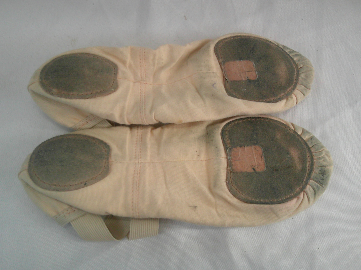 Pre-Owned Ballet Shoes So Danca Adult 6.5A Canvas Crossing Straps Split Sole