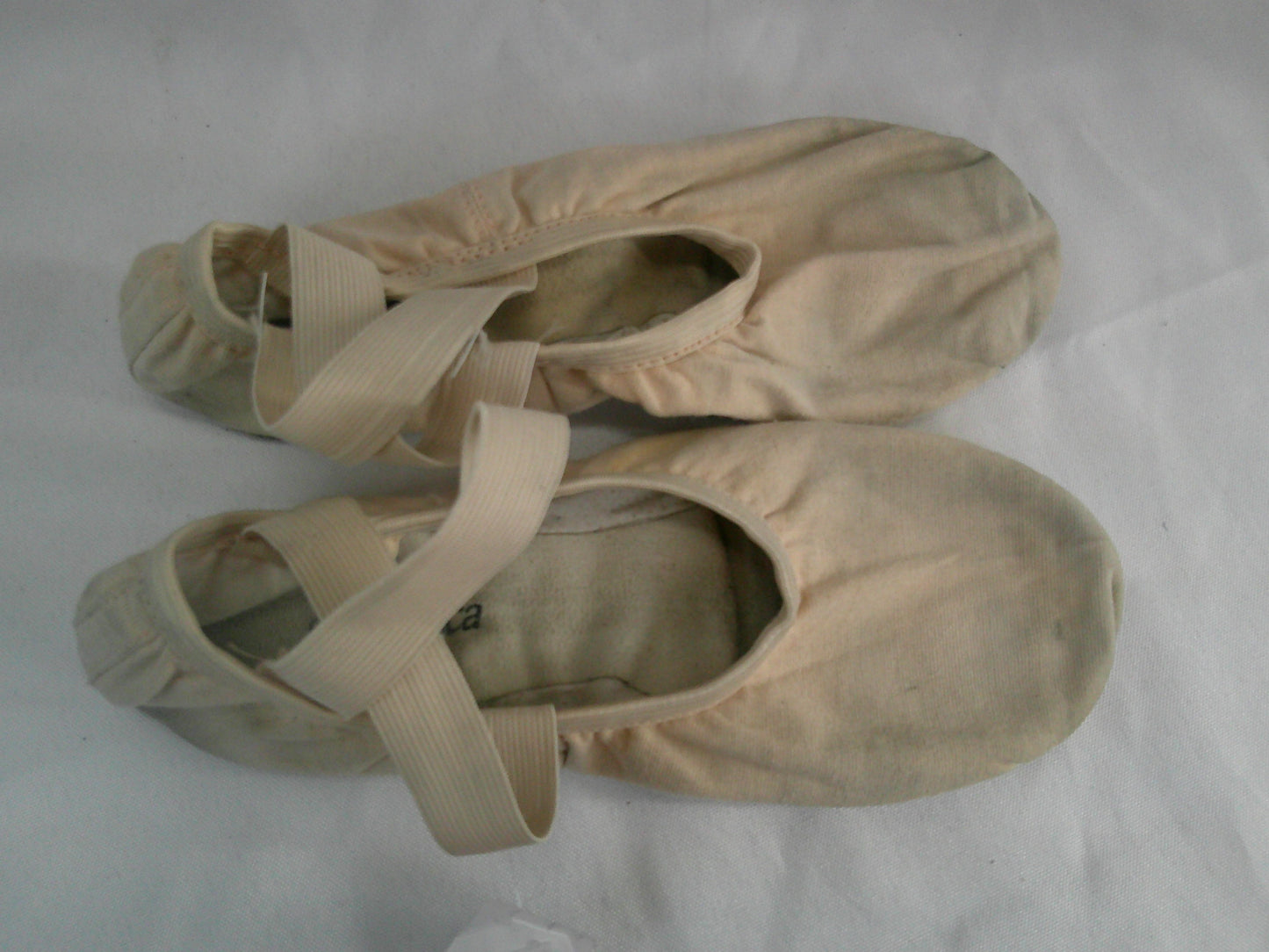 Pre-Owned Ballet Shoes So Danca Adult 7.5A Canvas Crossing Straps Split Sole