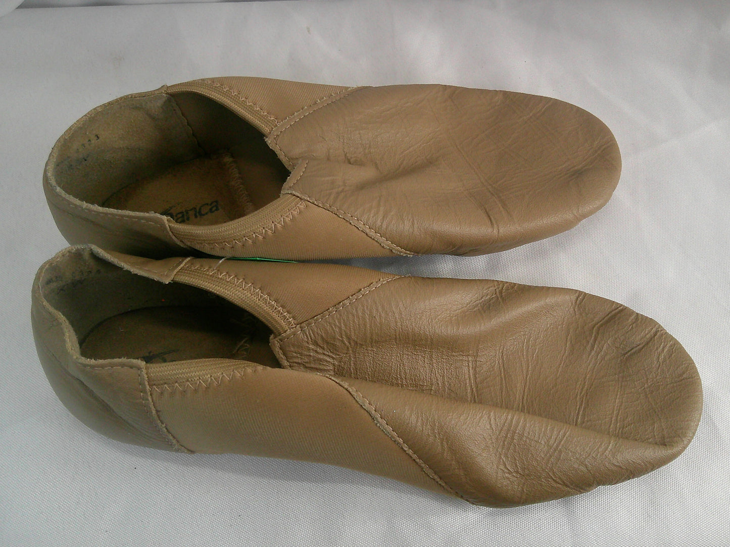 Pre-Owned Jazz Shoes So Danca JZ43 Tan Adult 7.5XW Pull On Leather Split Sole