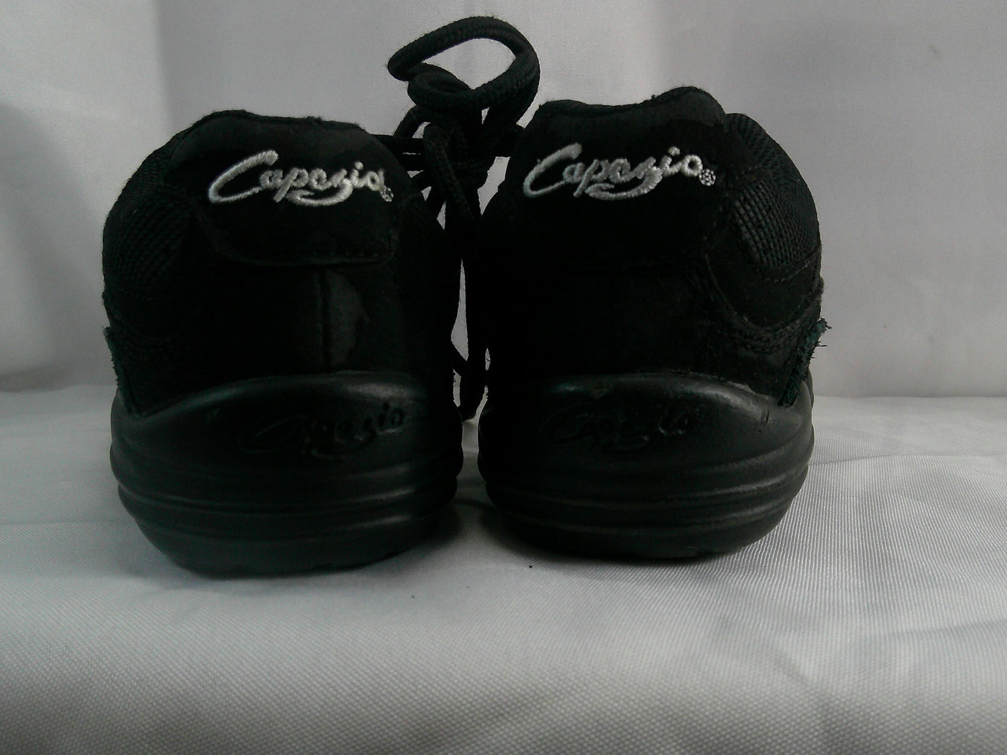 Pre-Owned Hip Hop Shoes Capezio Kids 4 Black Sneakers Lace Up Split Sole