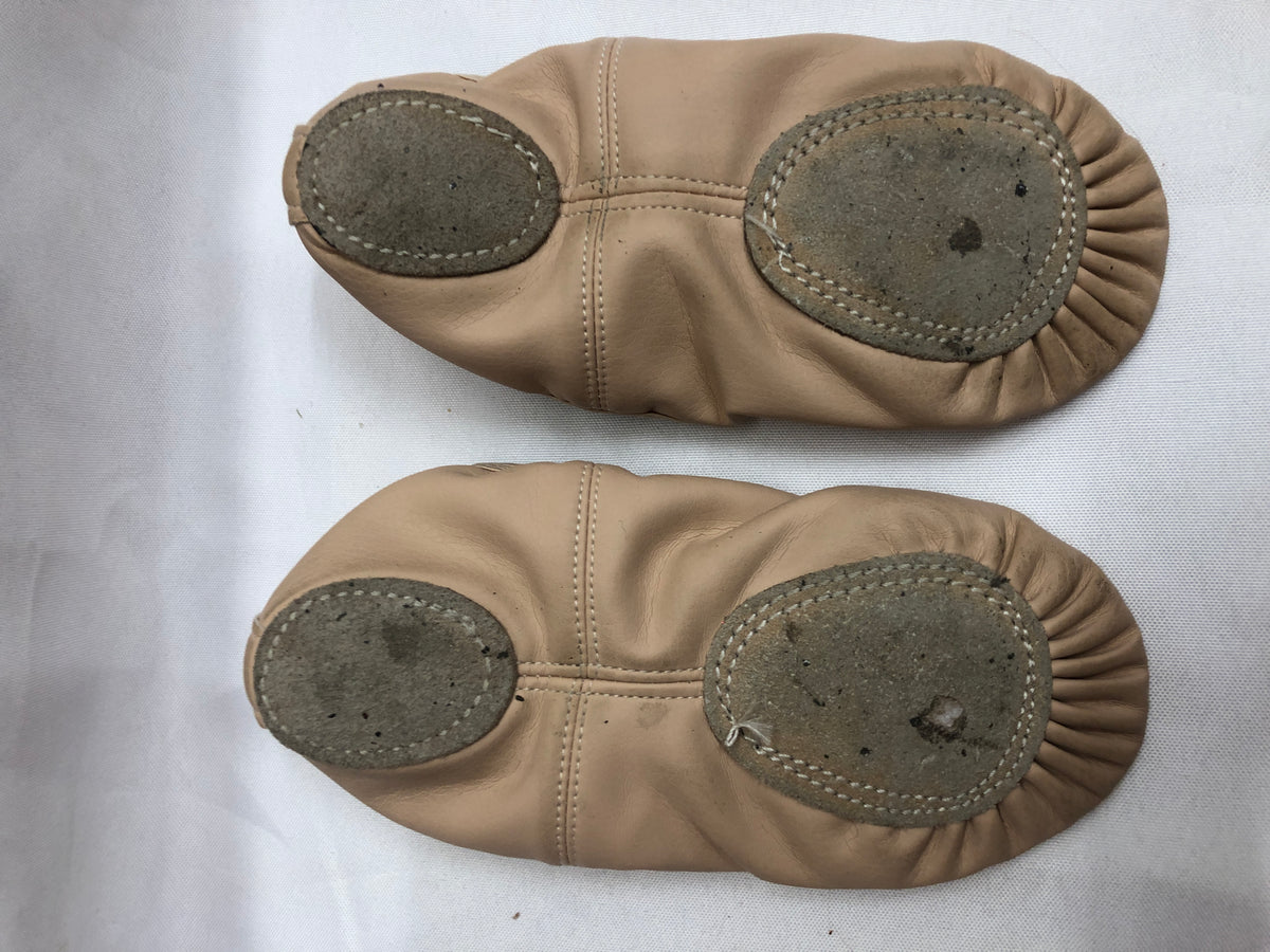 Pre-Owned Ballet Shoes Stelle 2M Leather Single Strap Full Sole