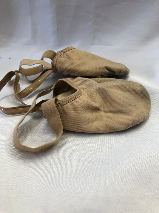 Pre-Owned Contemporary Shoes Adult XL Large Tan DanzNMotion Turner Stretch Canvas