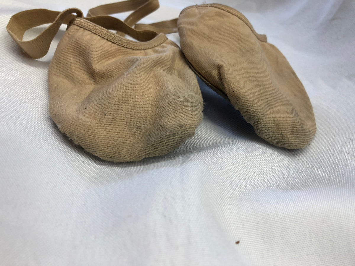 Pre-Owned Contemporary Shoes Adult XL Large Tan DanzNMotion Turner Stretch Canvas