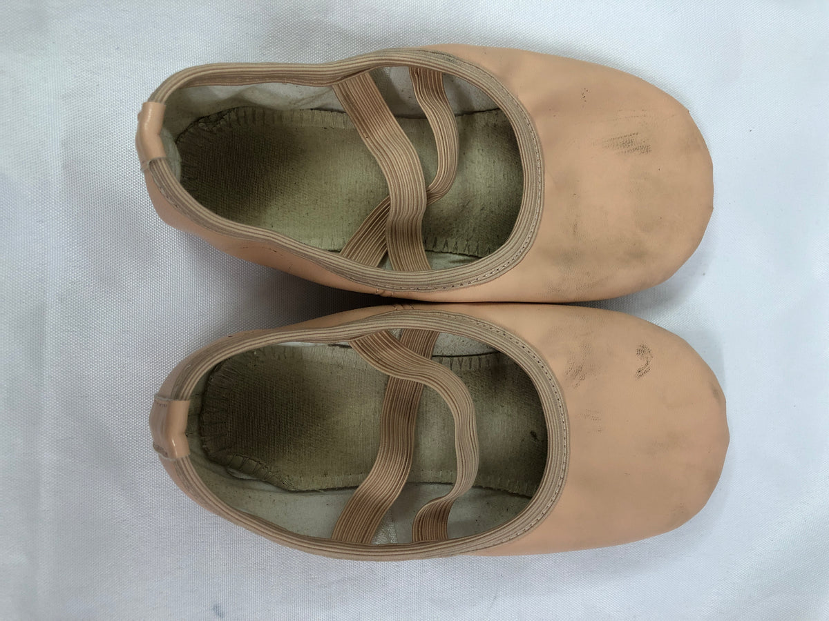 Pre-Owned Ballet Shoes Stelle Child 11M Leather Single Strap Full Sole