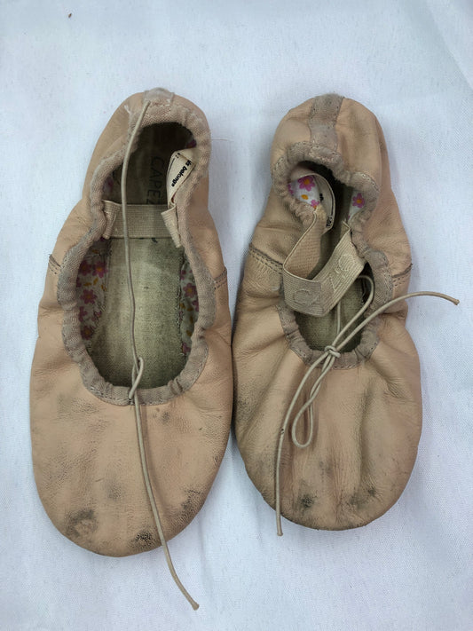 Pre-Owned Ballet Shoes Capezio Child 1.5M Tie Drawstring Leather Single Strap Full Sole