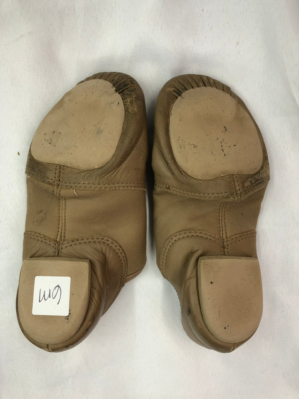 Pre-Owned Jazz Shoes Capezio 6M Adult Side Elastic Leather Slip On Split Sole