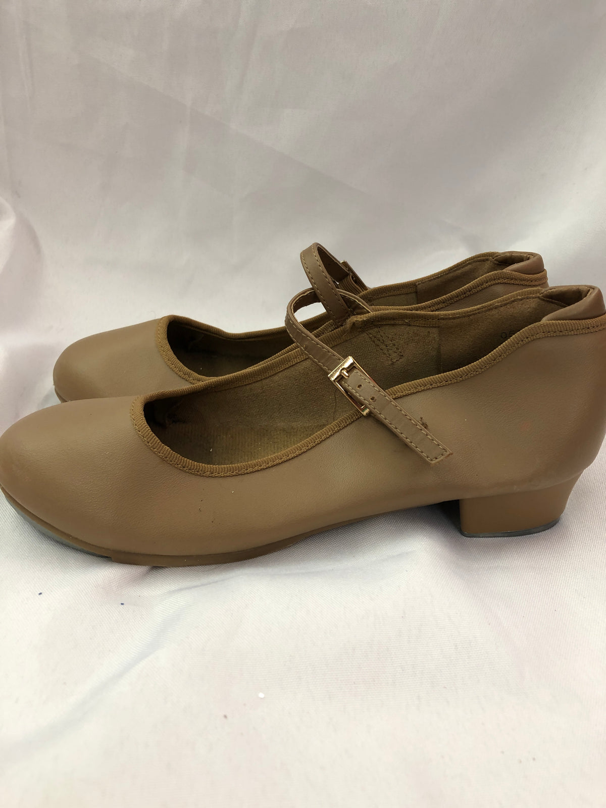 Pre-Owned Tap Shoes DanzNMotion 752 Adult 6.5M Tan Mary Jane Buckle