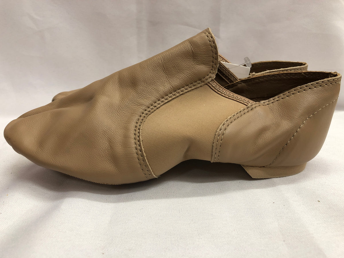 Pre-Owned Jazz Shoes Capezio 7.5M Adult Side Elastic Leather Slip On Split Sole
