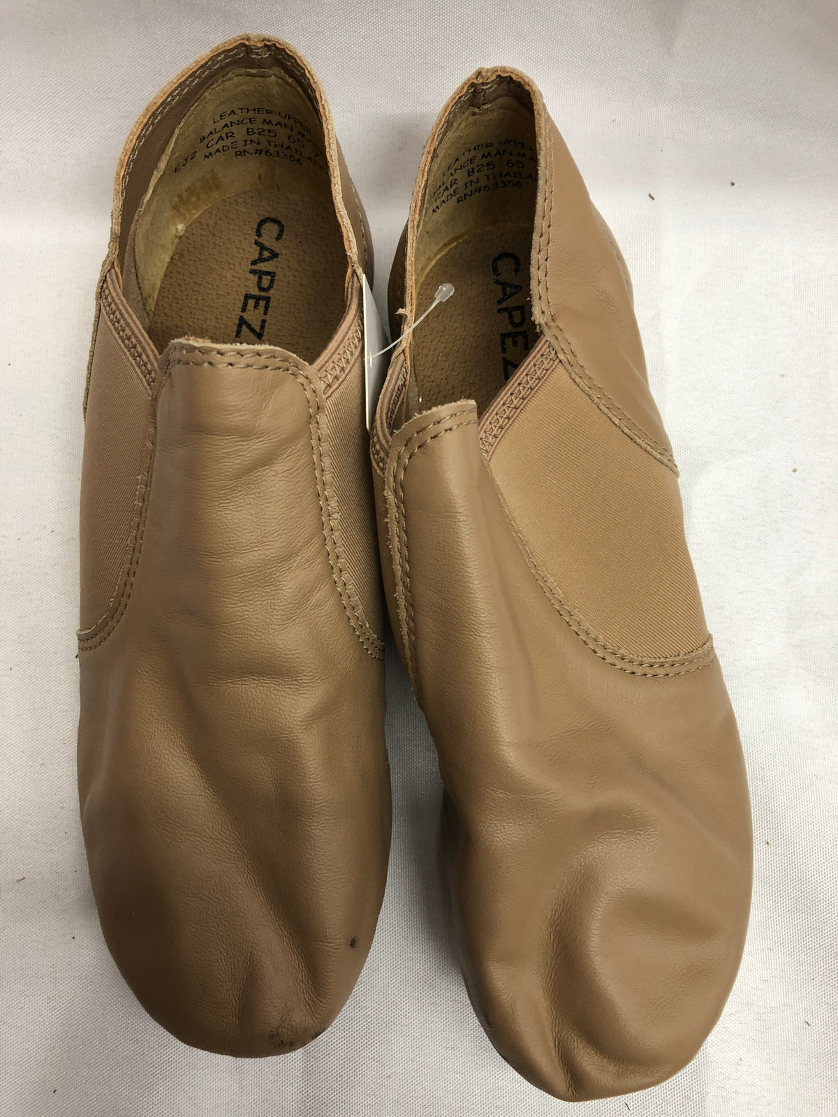 Pre-Owned Jazz Shoes Capezio 7.5M Adult Side Elastic Leather Slip On Split Sole
