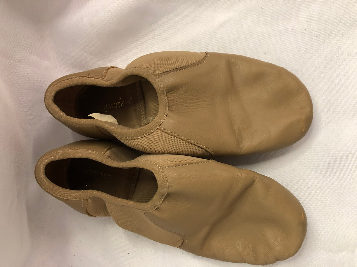 Pre-Owned Jazz Shoes Danz N Motion Tan 9158 Adult 6.5M Slip On Stretch Side