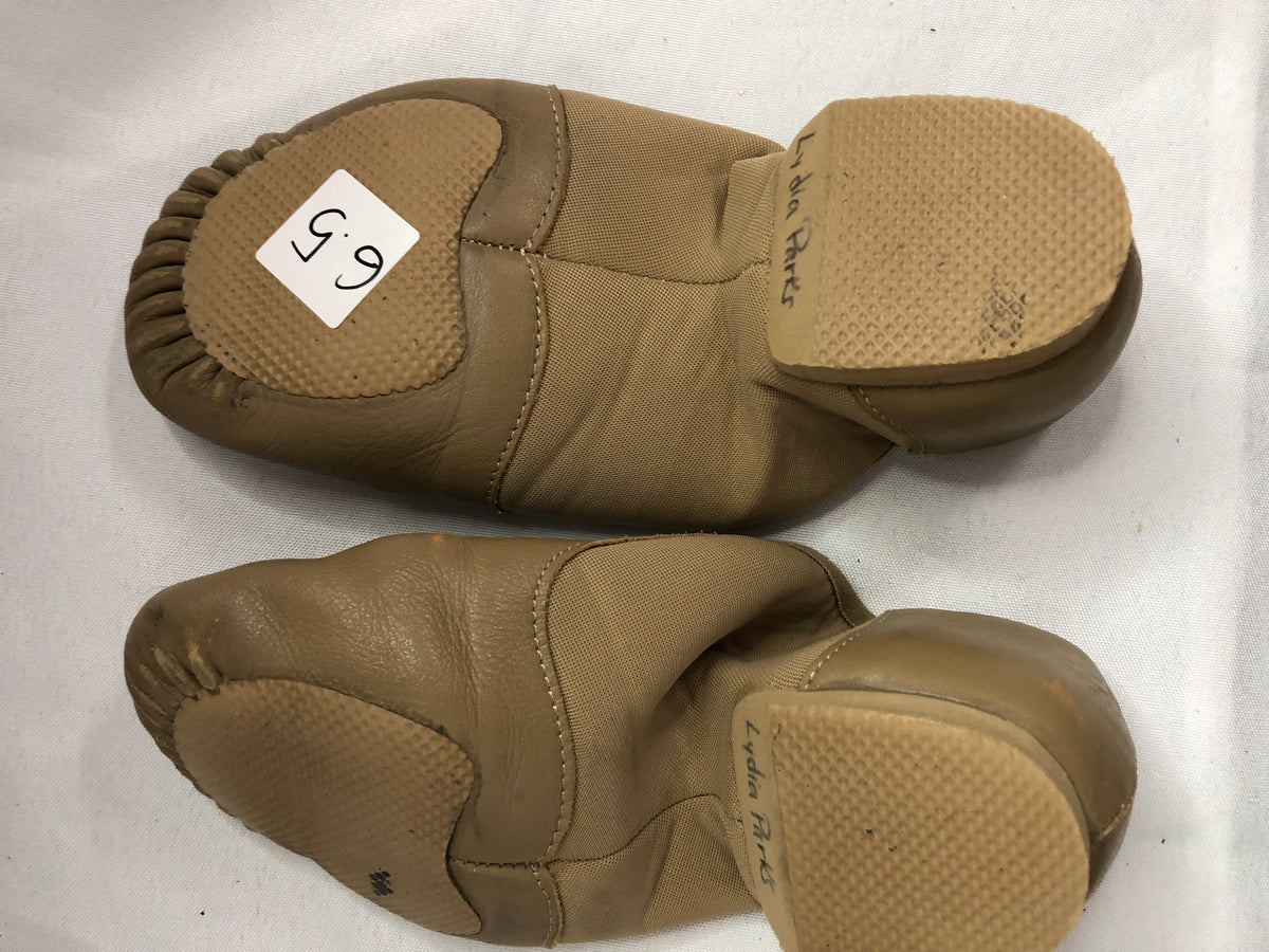 Pre-Owned Jazz Shoes Danz N Motion Tan 9158 Adult 6.5M Slip On Stretch Side