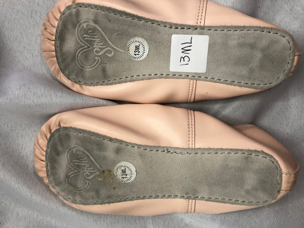 Pre-Owned Ballet Shoes Stelle 13M Child Canvas Full Sole Cross Straps Pink