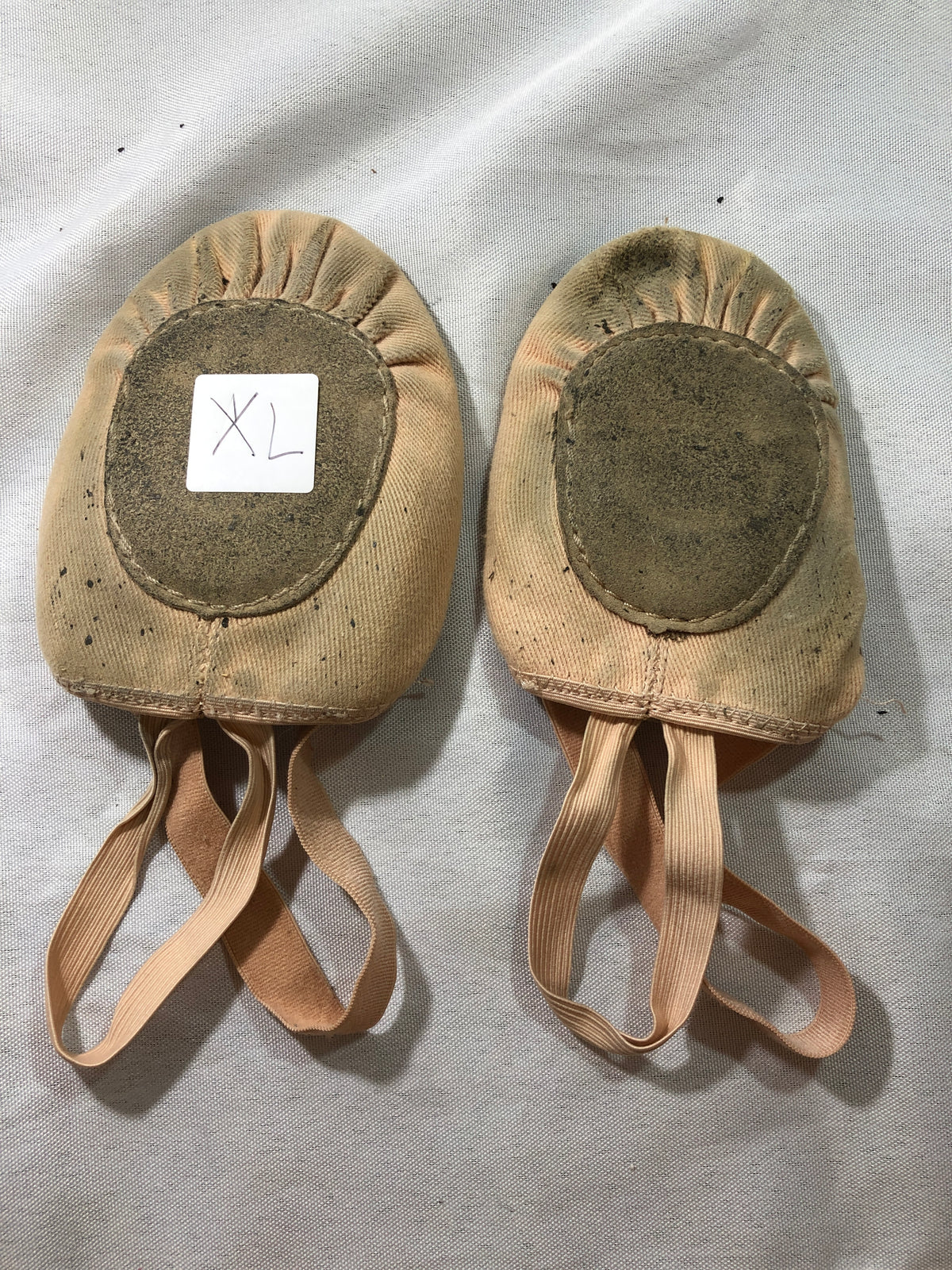 Pre-Owned Turners Shoes XL Adult Tan Danz N Motion 365 Pirouette Canvas Elastic Suede Contemporary