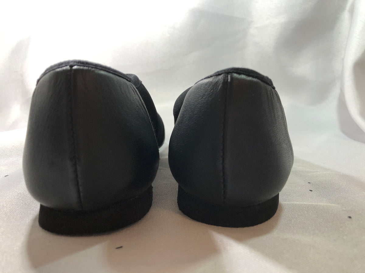 Pre-Owned Jazz Shoes Adult 7M Black DanzNMotion Stretch Leather Pull On Split Sole (Copy)