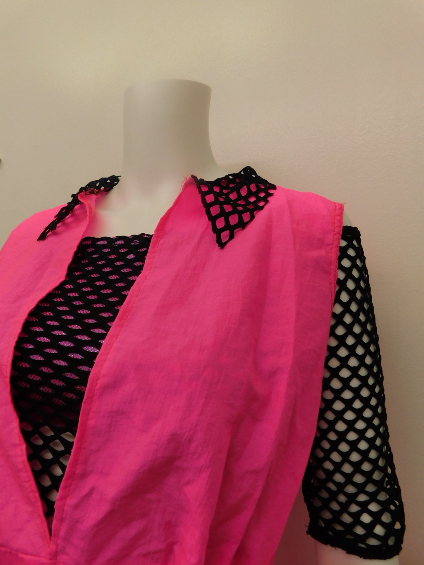 Pre-Owned Costume Costume Gallery   Medium Adult Pink Jumpsuit Jazz Hip Hop