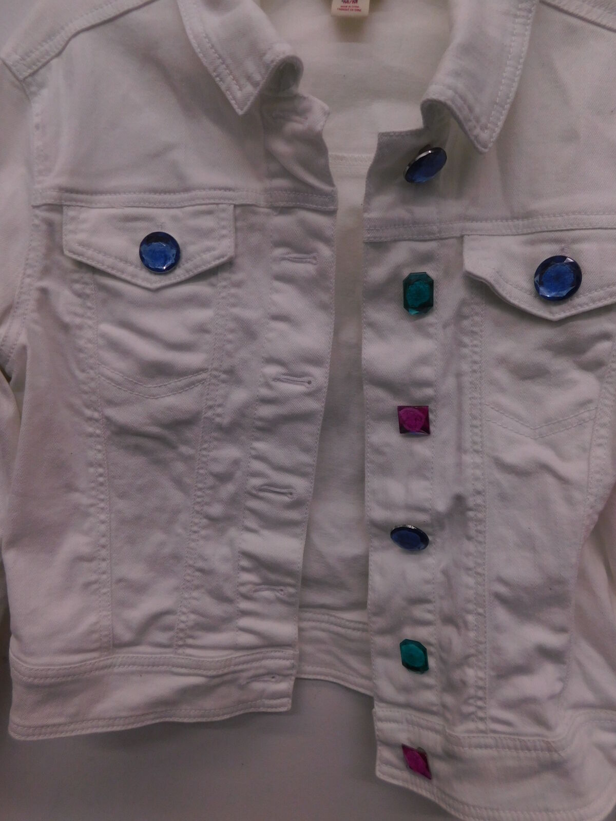 Pre-Owned Jacket Mossimo   Medium Adult White  Hip Hop Tap