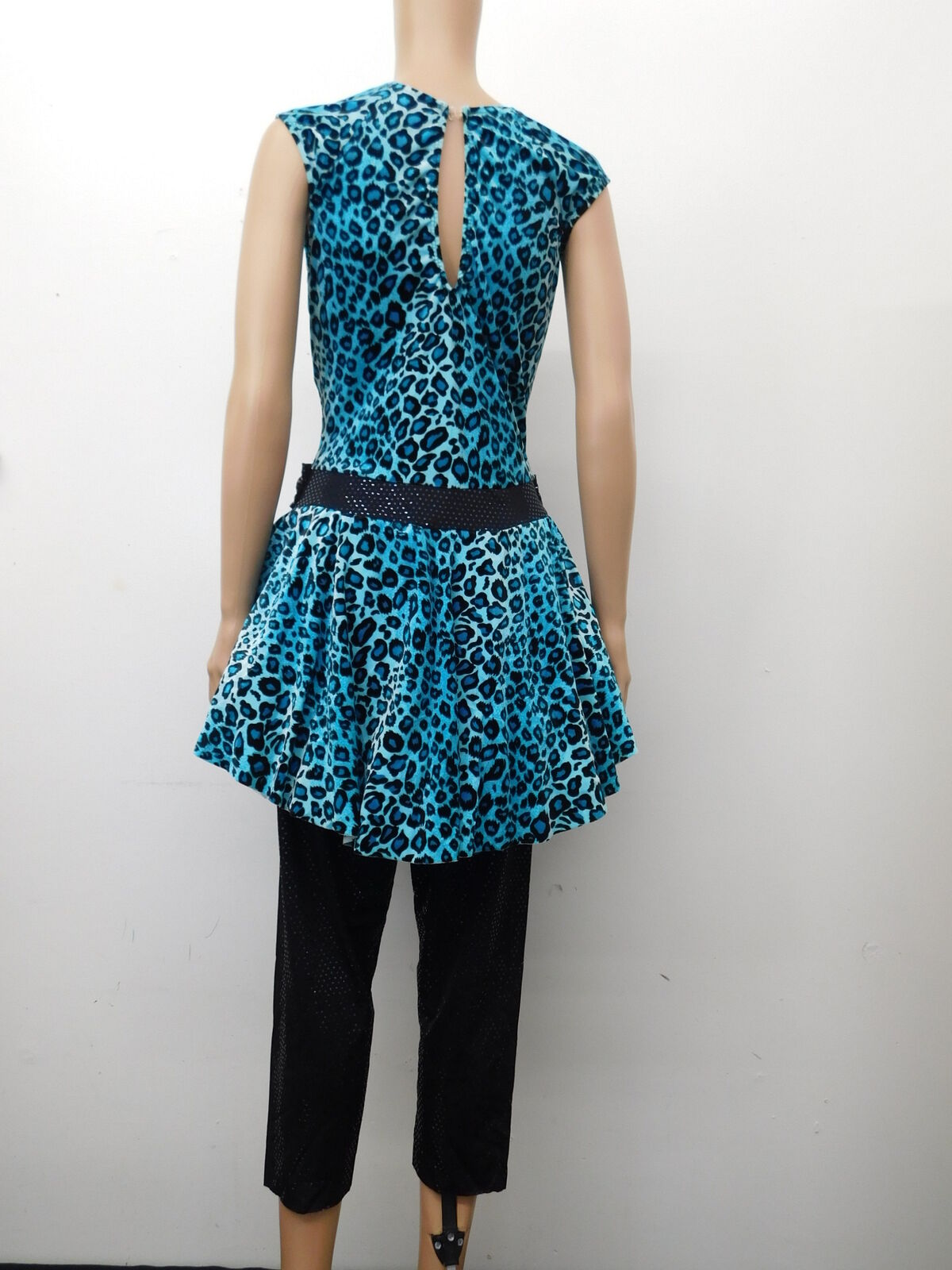 Pre-Owned Costume Dansco   Large Adult Turquoise  Jazz