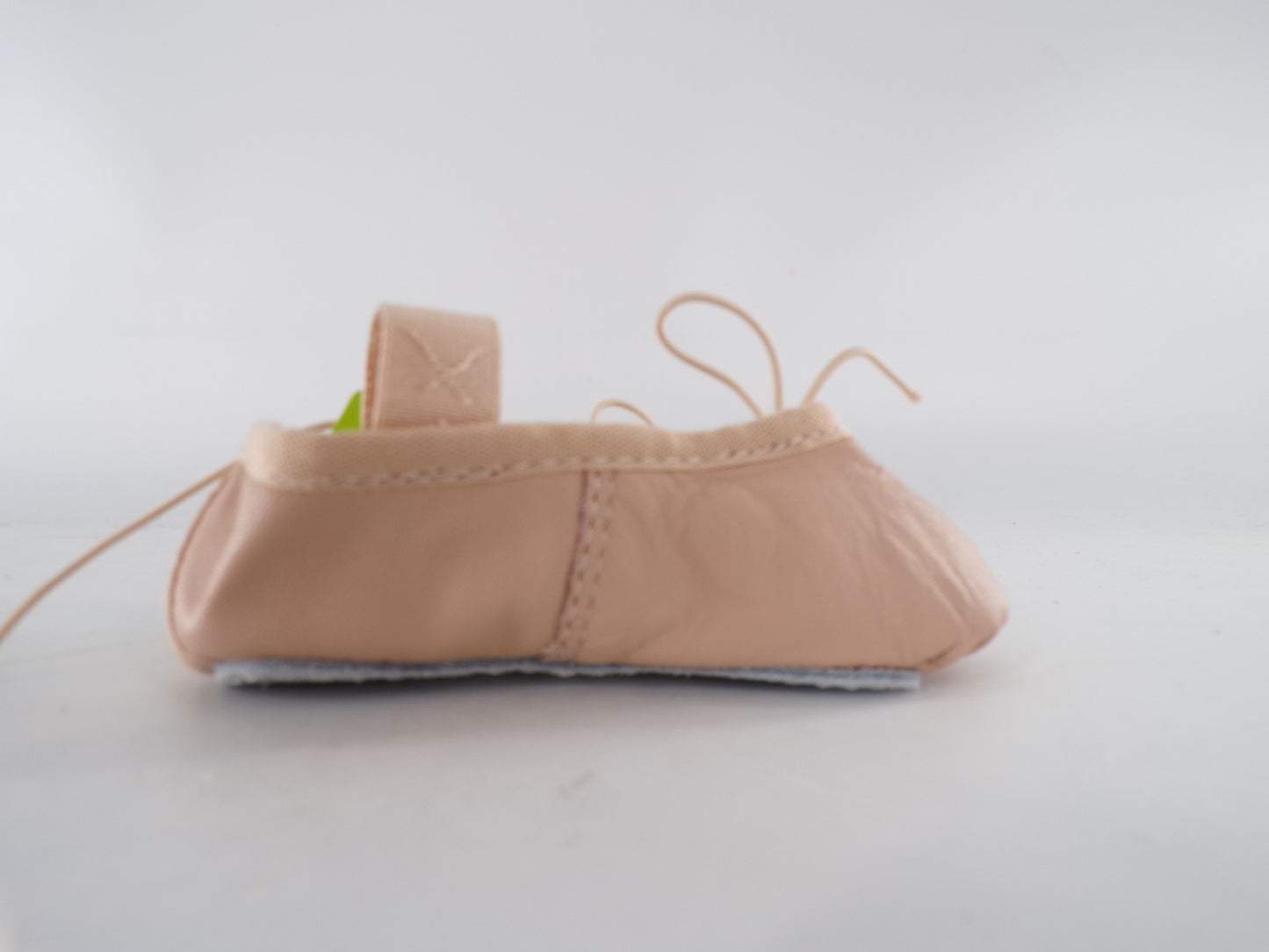 Pre-Owned Ballet Shoes Capezio Toddler 6M Tie Drawstring Leather Single Strap Full Sole