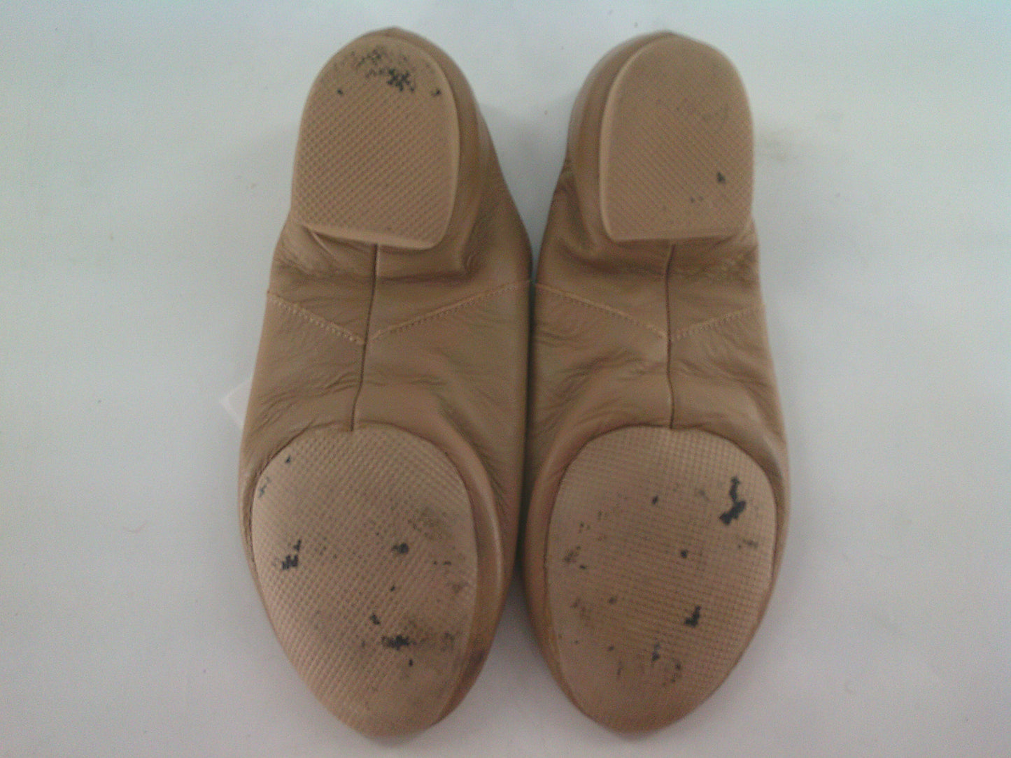 Pre-Owned Jazz Shoes DanzNMotion Adult 5.5M Slip On Leather Top Elastic