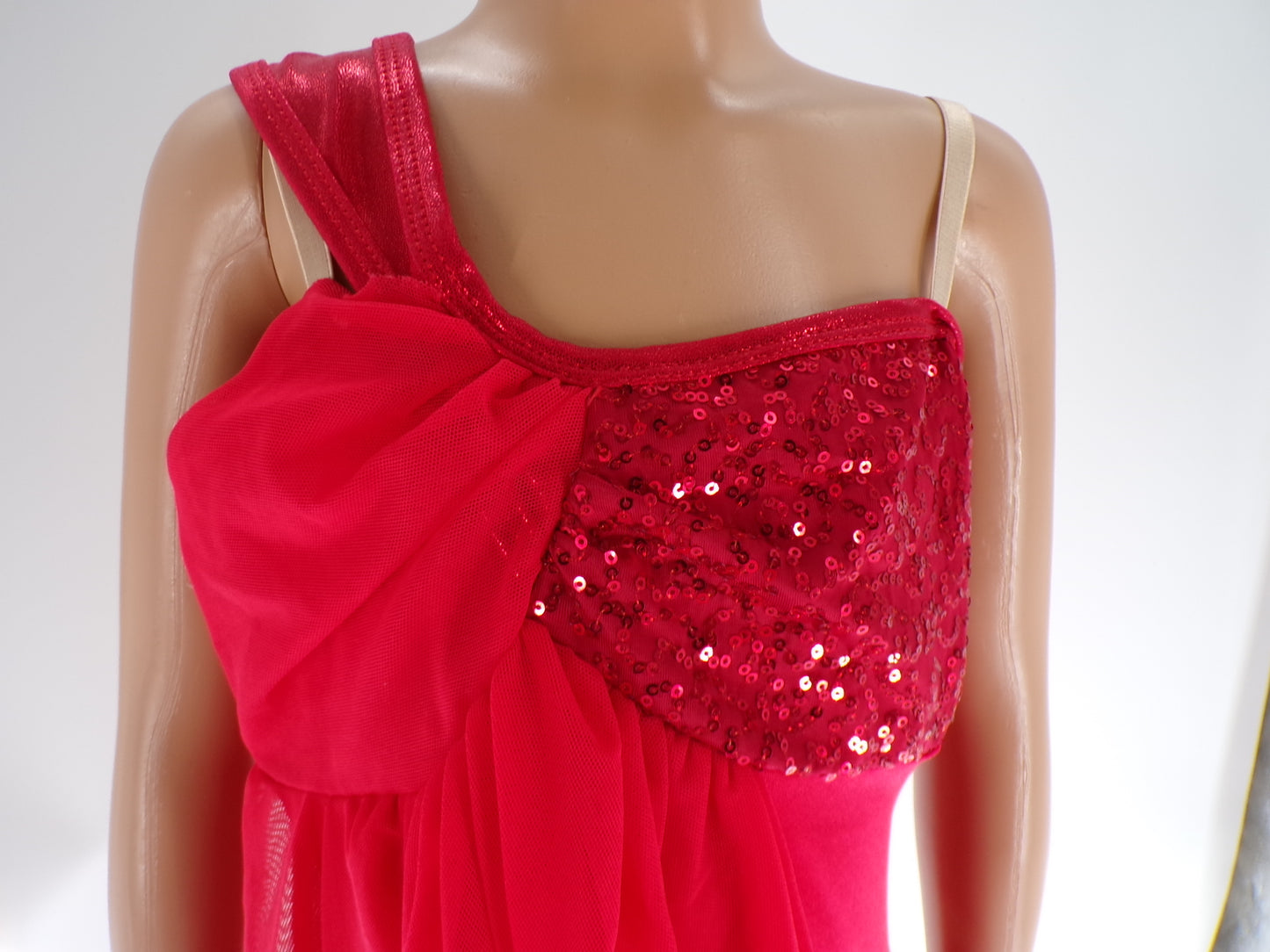 Pre-Owned Costume Unbranded   Medium Child Red  Lyrical Sequins