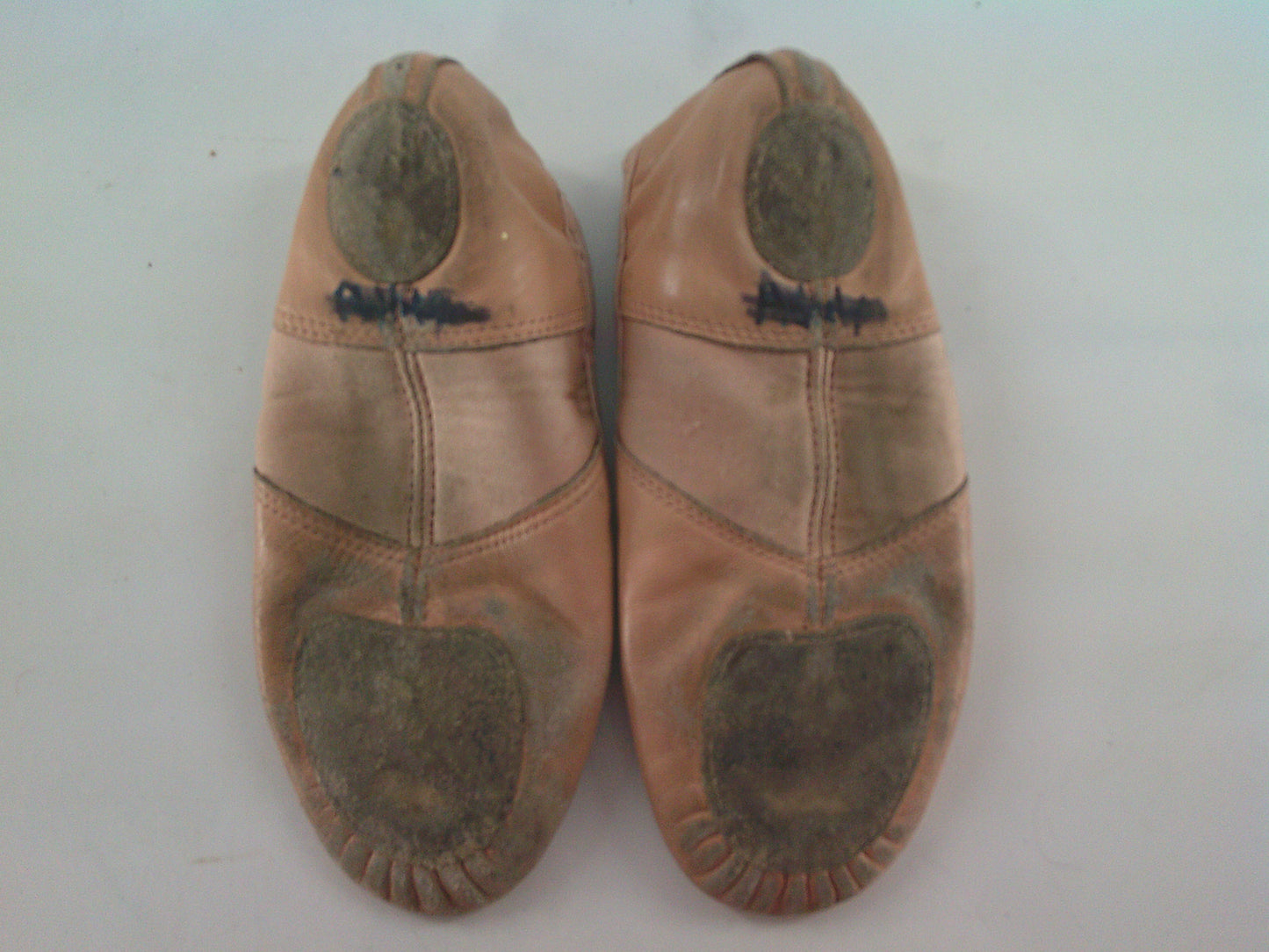 Pre-Owned Ballet Shoes Revolution Kids 3M Pull On Leather Single Strap Full Sole