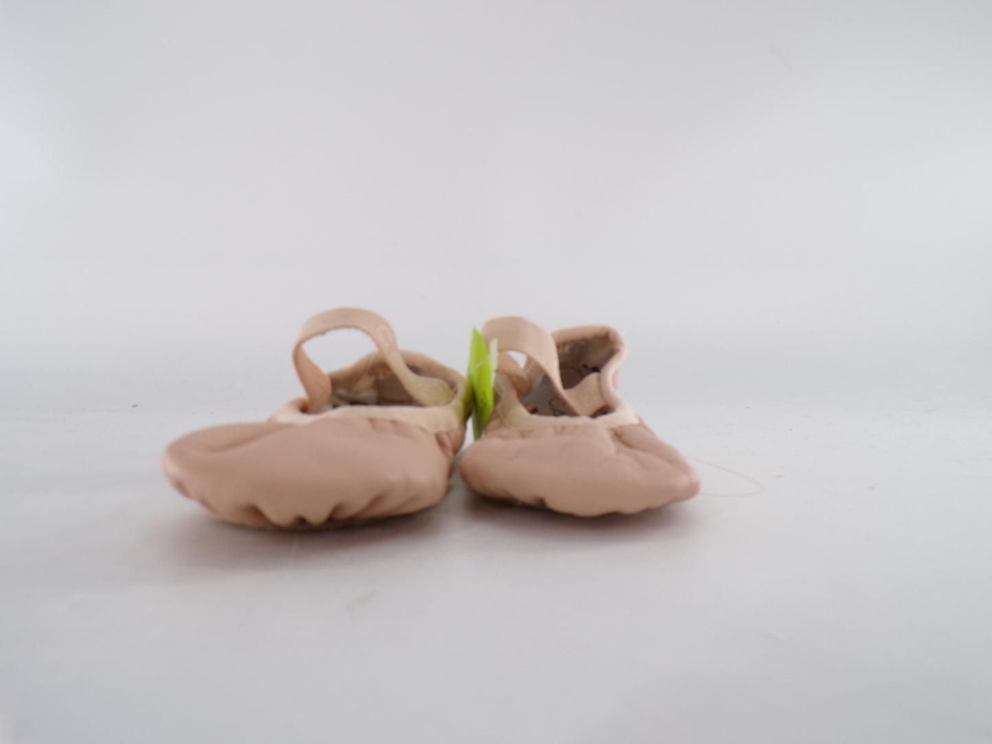 Pre-Owned Ballet Shoes Capezio Little Kid 7M  Leather Single Strap Full Sole