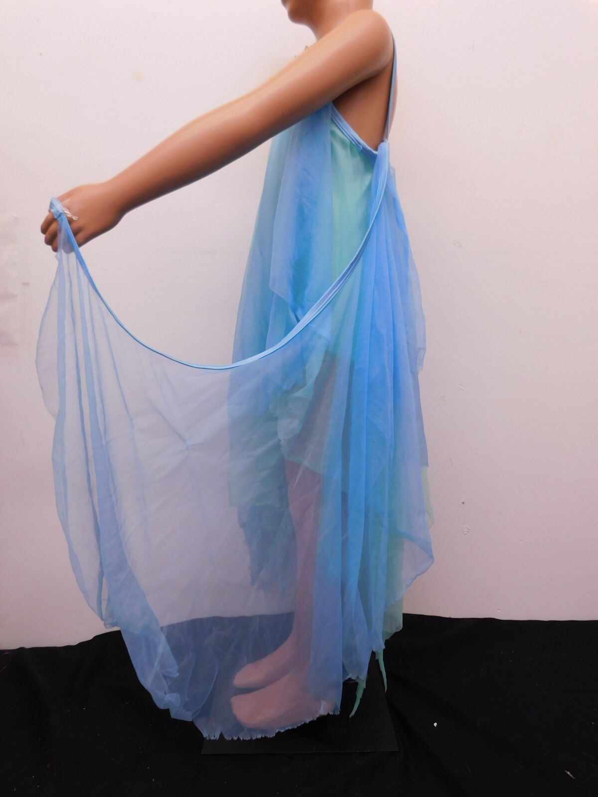 Pre-Owned Costume Curtain Call  E1884 Medium Child Blue  Lyrical