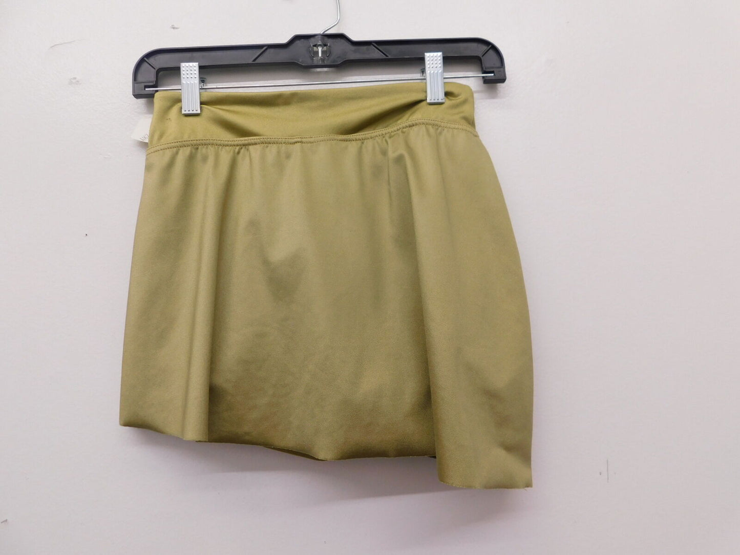 Pre-Owned Shorts Balera   Small Adult Gold