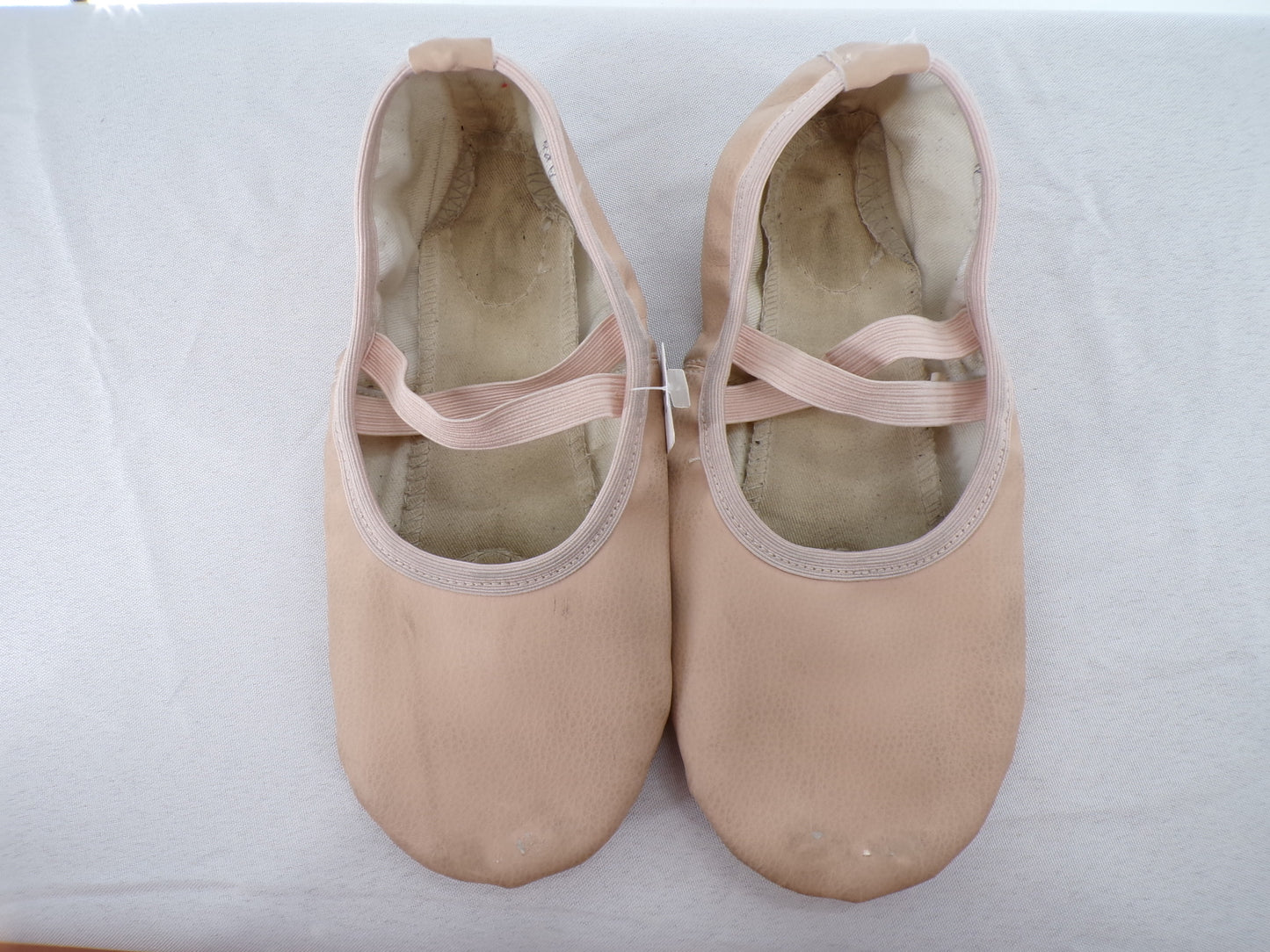 Pre-Owned Ballet Shoes Generic Adult 8M No Tie Leather Cross Straps Split Sole