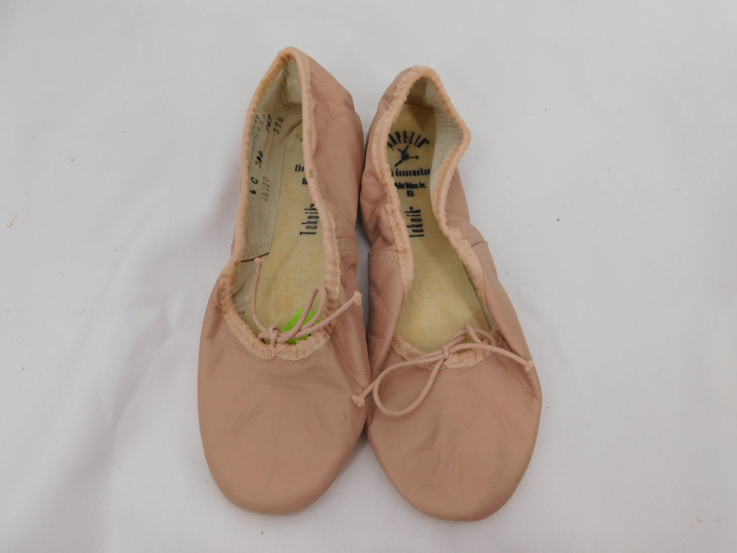 Pre-Owned Ballet Shoes Capezio Adult 6C Tie Drawstring Leather Single Strap Full Sole