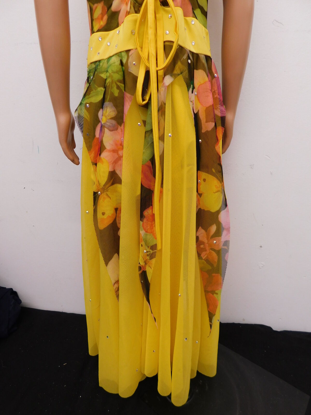 Pre-Owned Costume Kelle   Large Child Yellow Flowy Dress Lyrical Stones