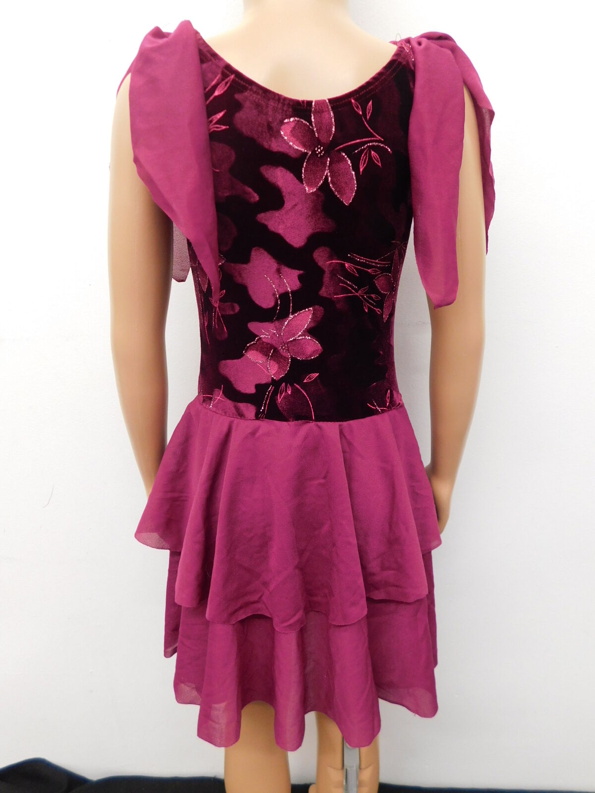 Pre-Owned Costume Dansco   Small Child Burgundy  Contemporary